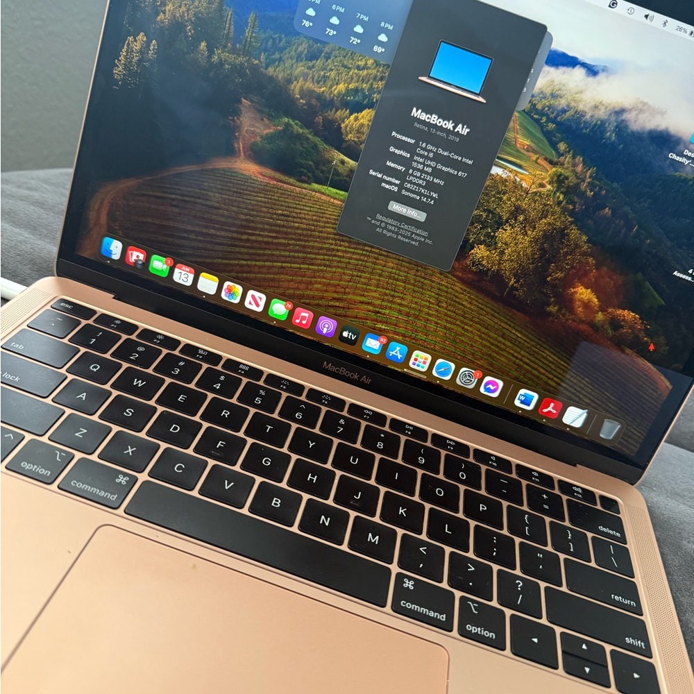 Apple MacBook Air 2020 i5 Chip , 256GB in Rose Gold